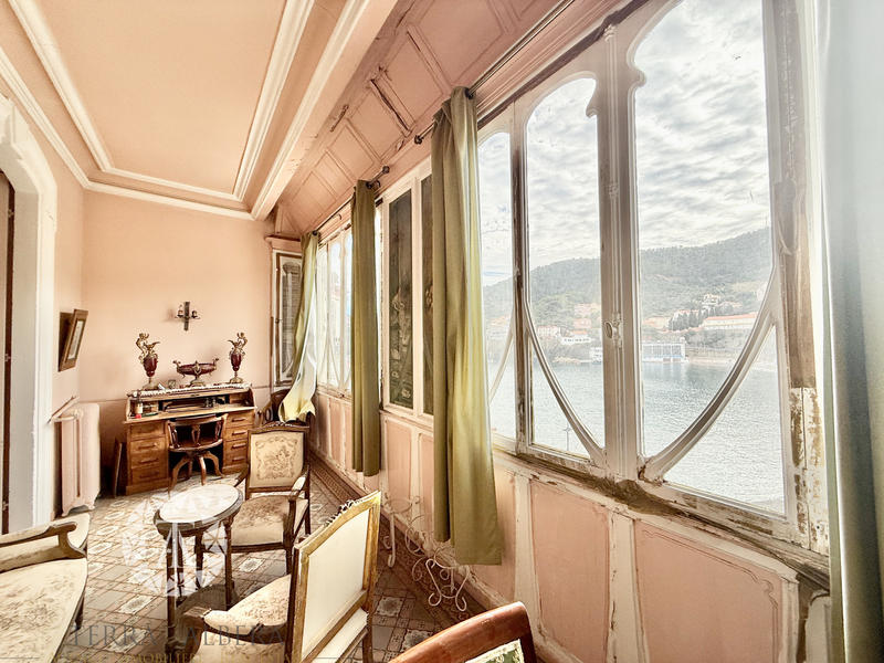 Maison de village - 240 m² - 7 pièces