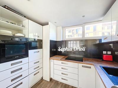 Appartement - 81 m² - 5 pièces