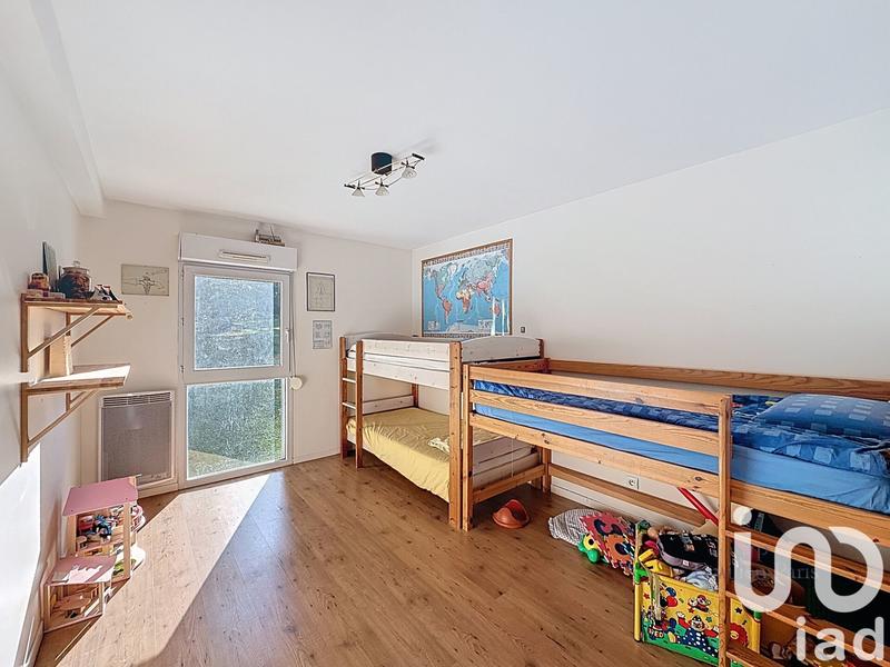 Maison - 360 m² - 13 pièces