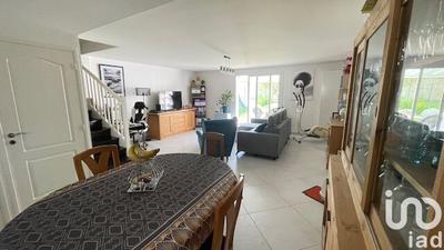 Maison - 102 m² - 5 pièces