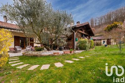 Maison - 177 m² - 5 pièces