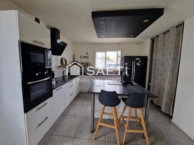 Maison - 88 m² - 4 pièces