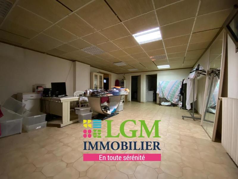 Maison - 230 m² - 6 pièces