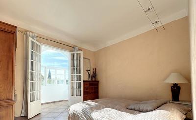 Villa - 210 m² - 7 pièces