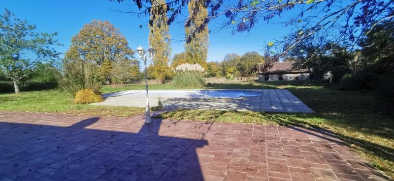 Maison - 167 m² - 9 pièces