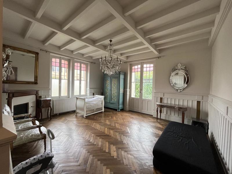 Propriété - 130 m² - 5 pièces