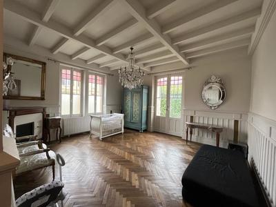 Propriété - 130 m² - 5 pièces