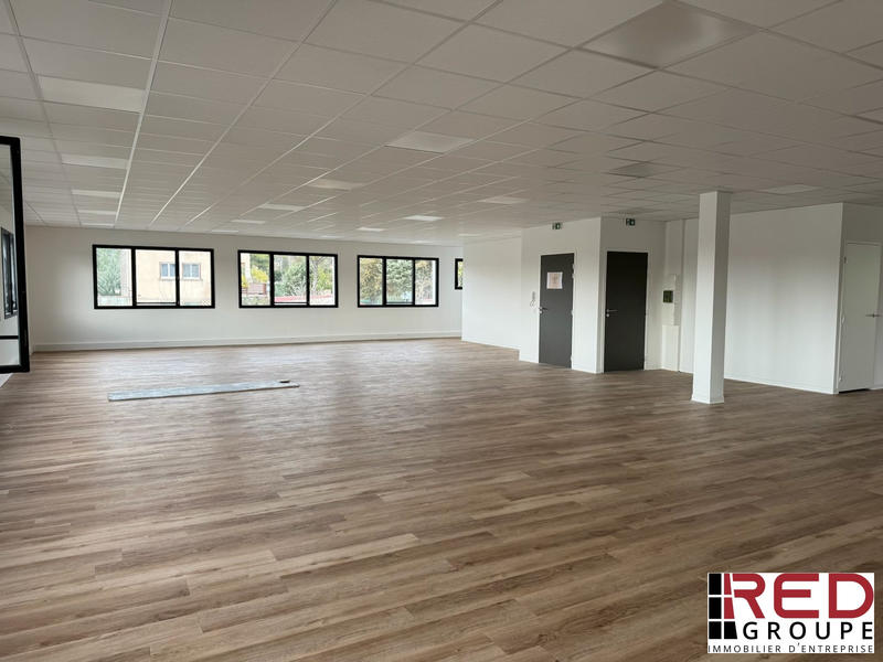 Bureau - 183 m²