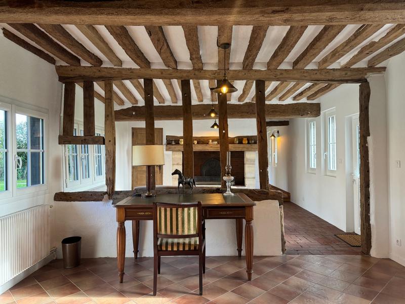 Maison - 294 m² - 10 pièces