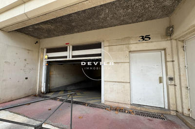 Parking / Garage - 25 m²