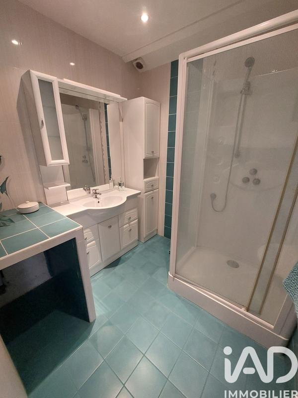 Maison - 228 m² - 7 pièces