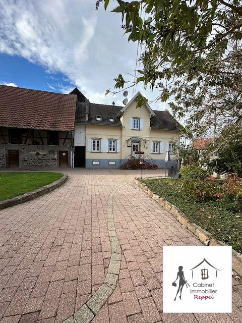 Maison - 340 m² - 10 pièces