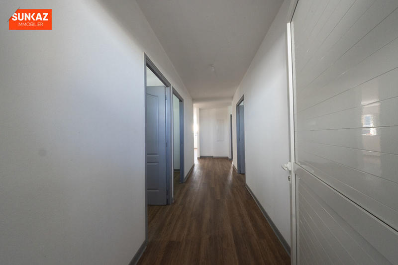 Appartement - 90 m² - 3 pièces