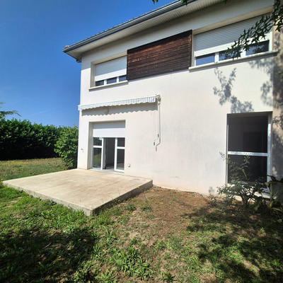 Maison - 102 m² - 4 pièces