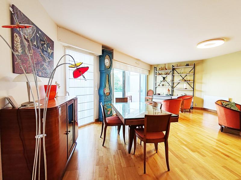 Appartement - 101 m² - 4 pièces