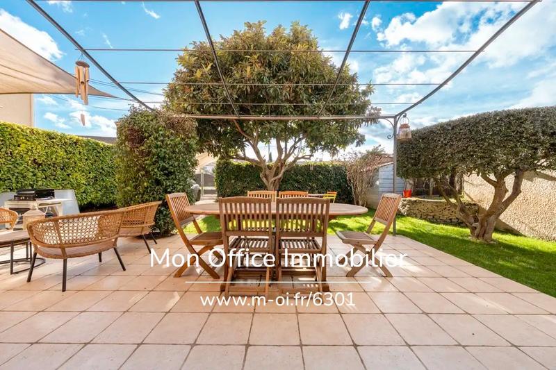 Maison - 105 m² - 4 pièces