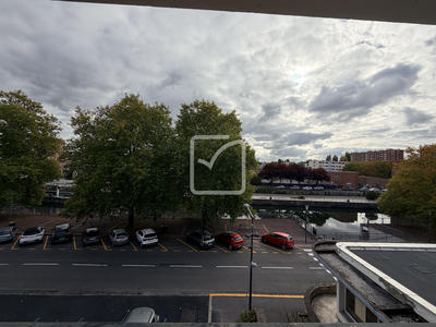 Appartement - 98 m² - 4 pièces