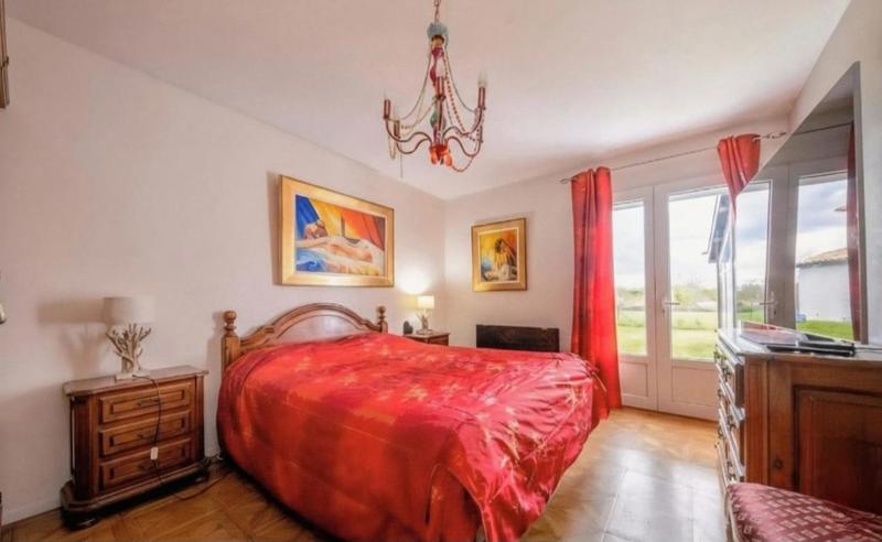 Villa - 250 m² - 7 pièces