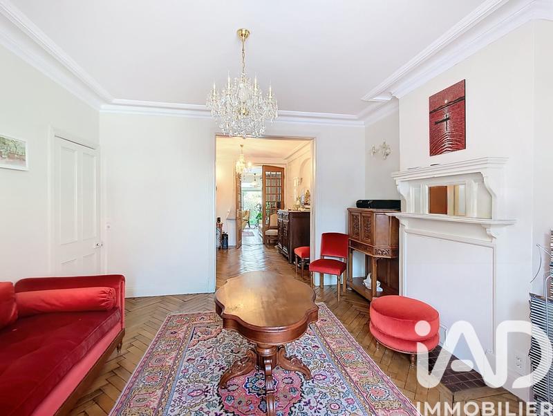 Maison - 160 m² - 8 pièces