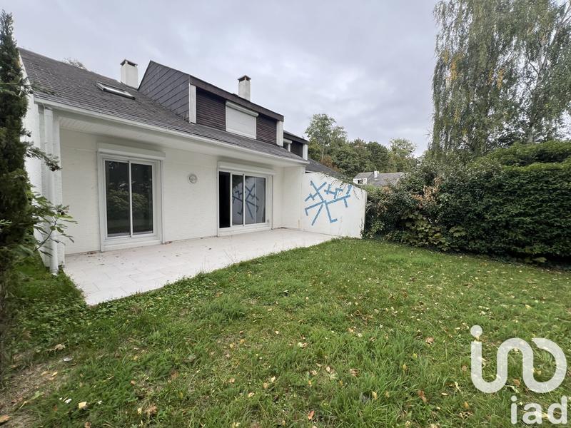 Maison - 96 m² - 5 pièces