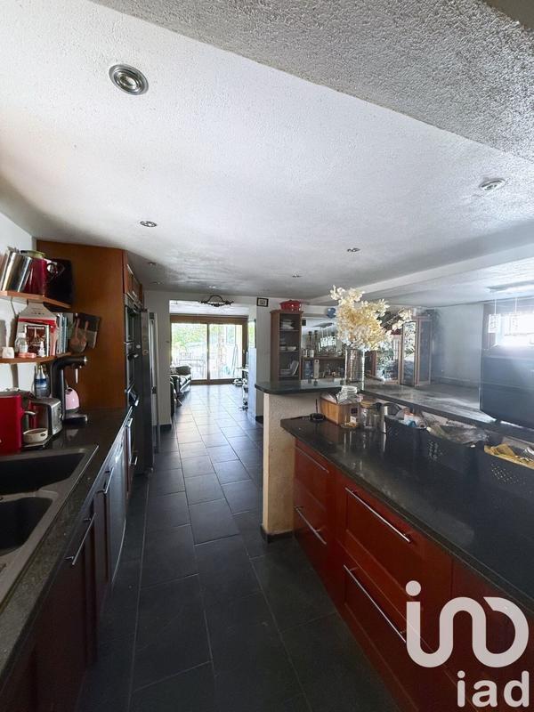 Maison - 171 m² - 8 pièces