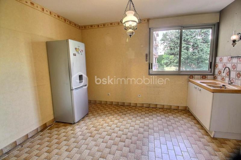 Appartement - 88 m² - 5 pièces