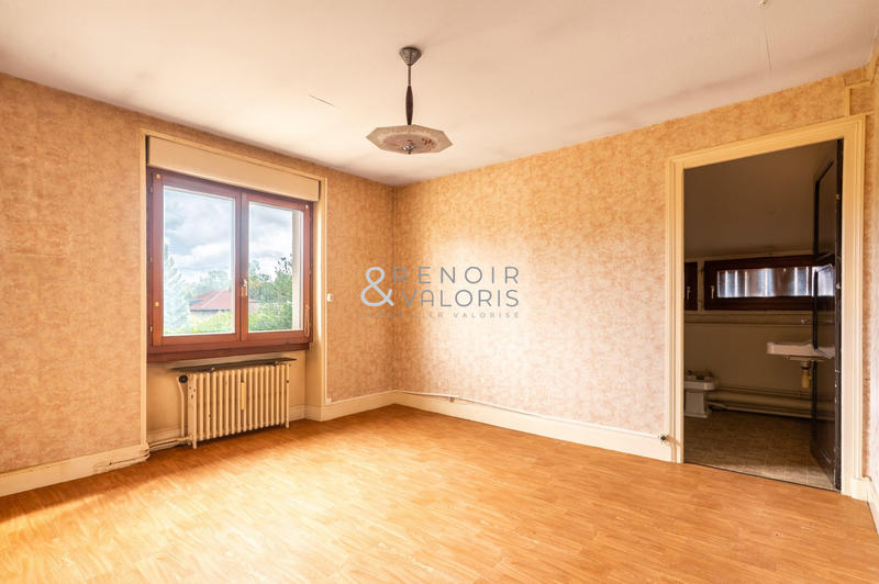 Maison - 300 m² - 7 pièces