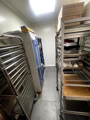 Local commercial - 234 m² - 2 pièces