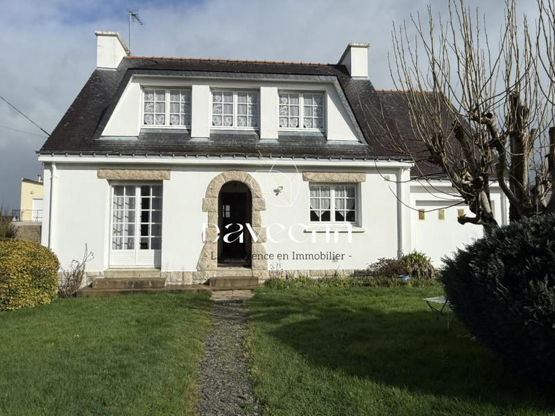 Maison traditionnelle - 98 m² - 4 pièces