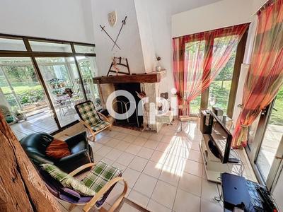 Maison - 220 m² - 6 pièces