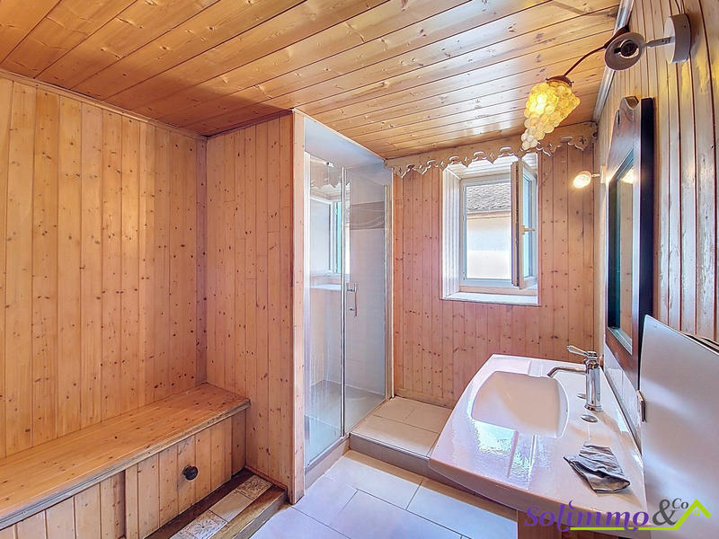 Maison - 153 m² - 8 pièces