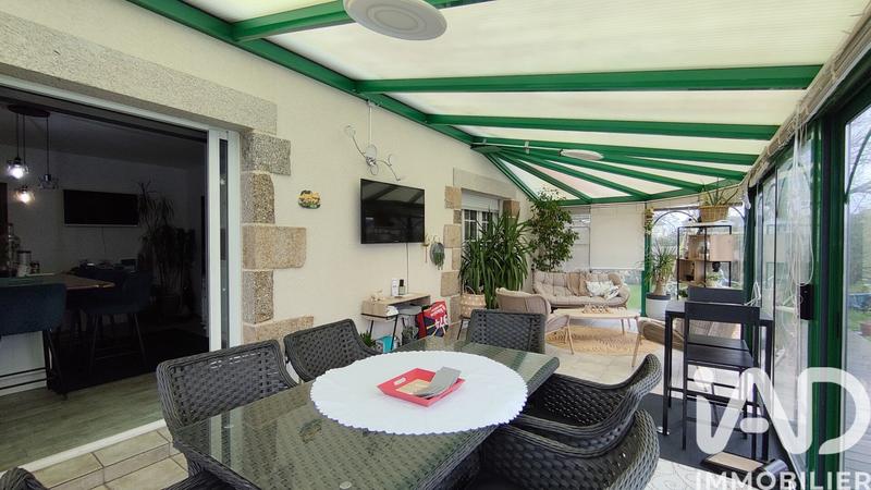 Maison - 217 m² - 7 pièces