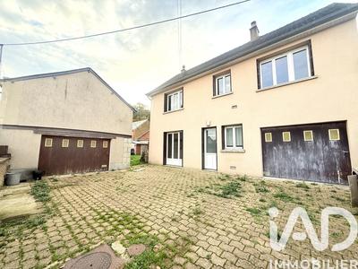 Maison - 138 m² - 5 pièces