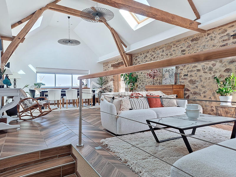 Maison traditionnelle - 183 m² - 6 pièces