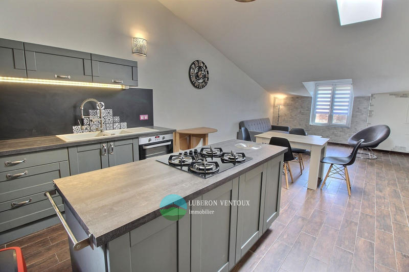 Appartement - 65 m² - 2 pièces