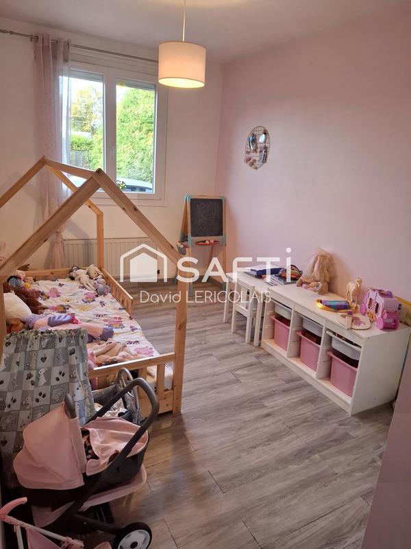 Maison - 80 m² - 5 pièces