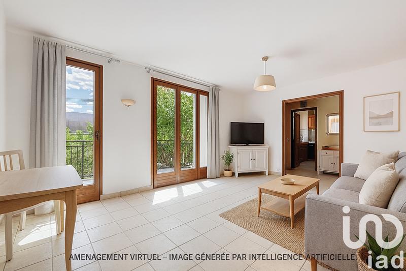 Maison - 180 m² - 8 pièces