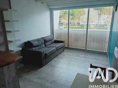 Studio - 25 m² - 1 pièce