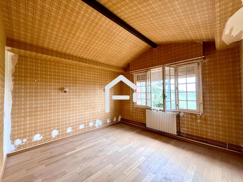 Maison - 307 m² - 6 pièces