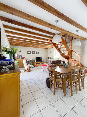 Maison - 90 m² - 3 pièces