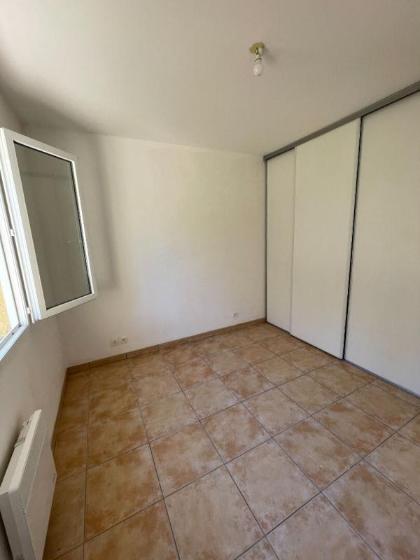 Villa - 90 m² - 4 pièces