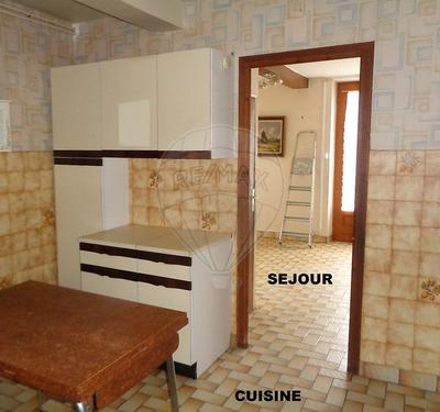 Maison - 170 m² - 9 pièces