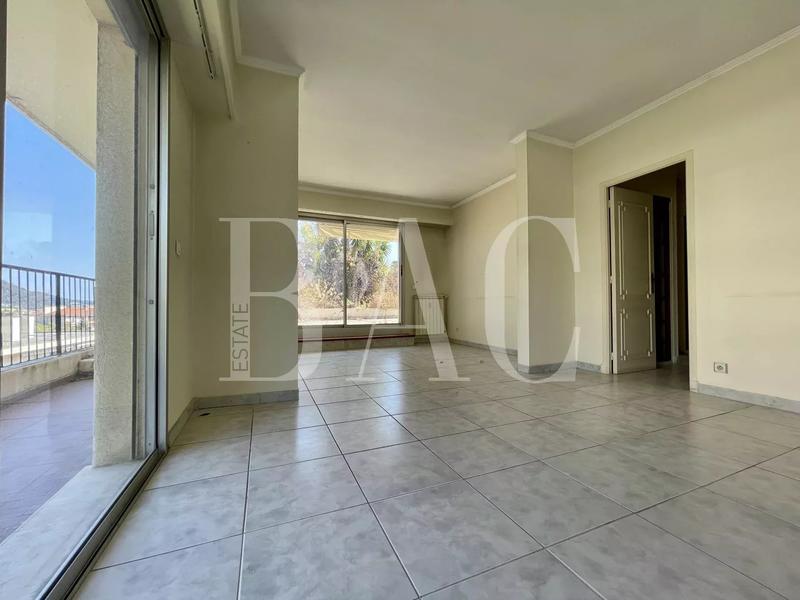 Appartement - 140 m² - 4 pièces