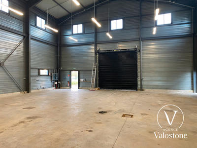 Local d'activités - 600 m²