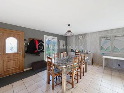 Maison traditionnelle - 110 m² - 7 pièces