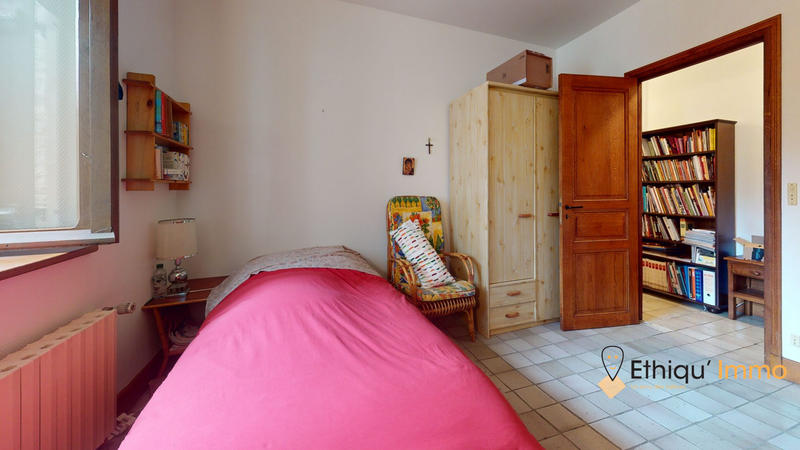 Maison - 357 m² - 10 pièces