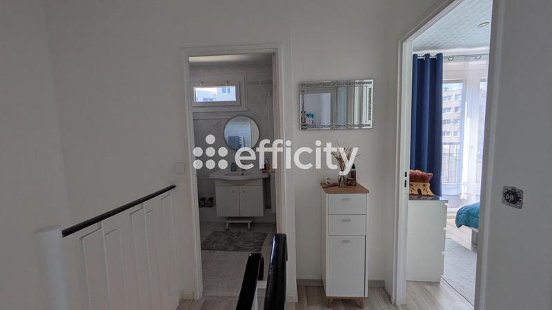 Maison - 85 m² - 5 pièces