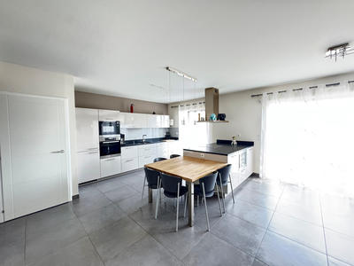 Appartement - 86 m² - 4 pièces