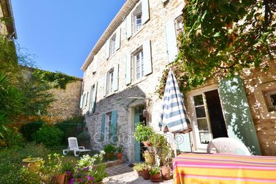 Maison en pierre - 200 m² - 8 pièces