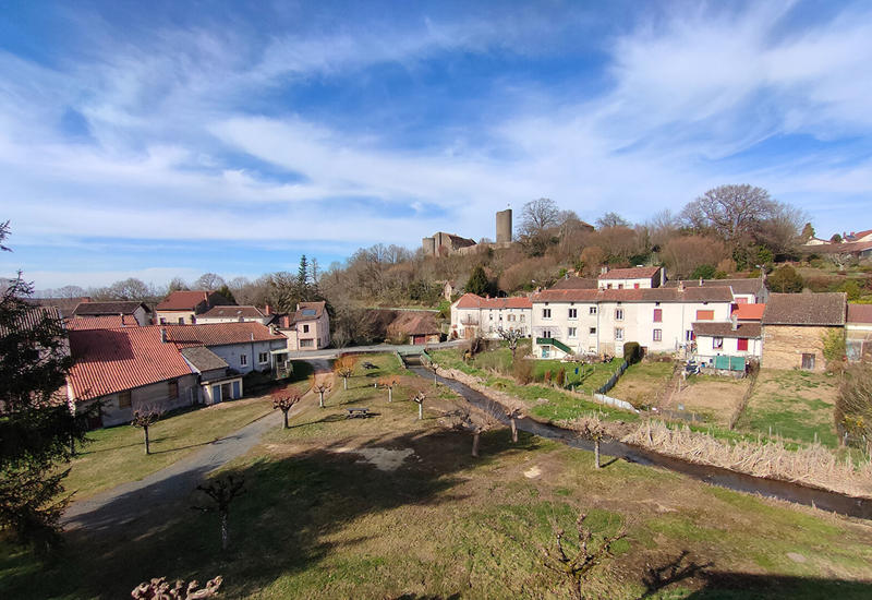 Appartement - 80 m² - 4 pièces